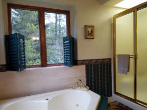 Bedrooms for rent near Glacier National Park